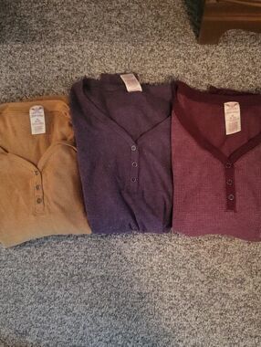 Faded Glory Thermal Henley Long Sleeve Tee Bundle